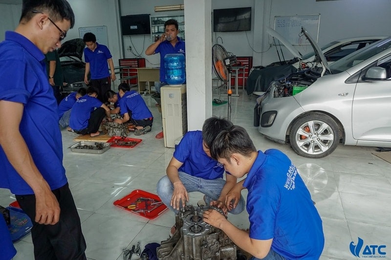 Cam kết khóa học nghề sửa chữa ô tô toàn diện