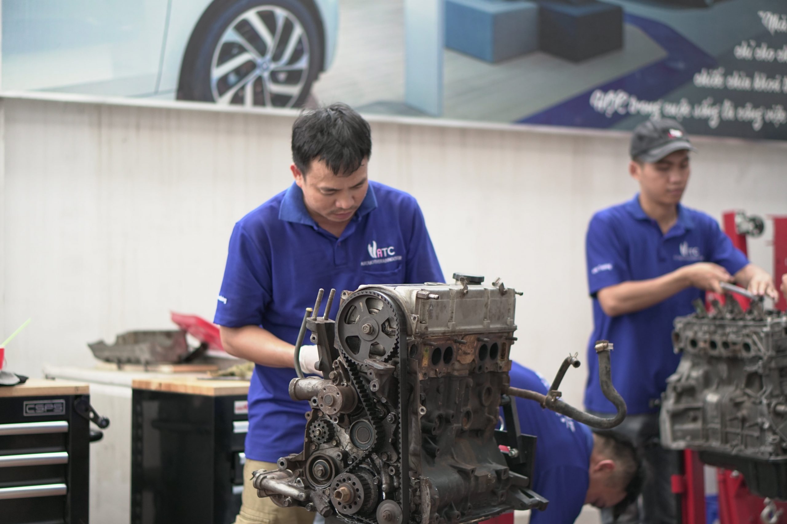 Khoá học sửa chữa động cơ ô tô