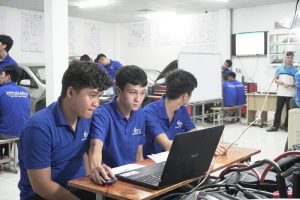 Trung tâm dạy nghề sửa chữa ô tô uy tín TPHCM