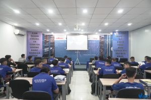 khai giảng lớp điện ô tô toàn diện k22