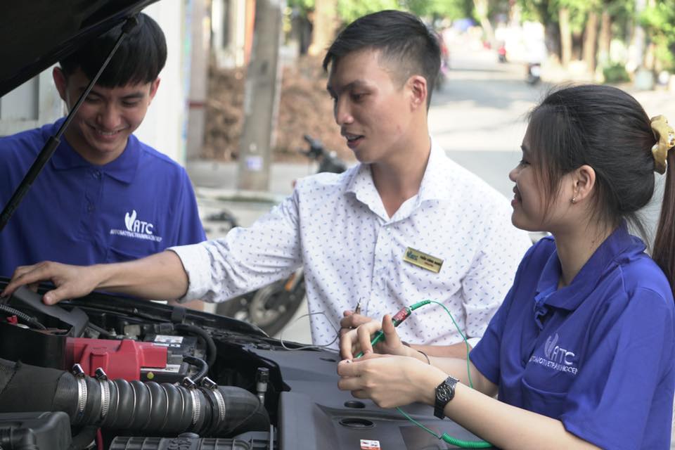 học nghề sửa chữa ô tô