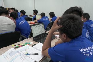 học sửa chữa ô tô trực tuyến