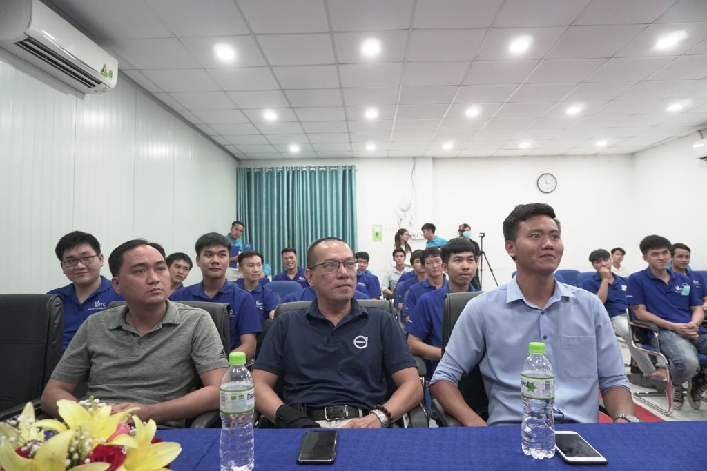 Ban lãnh đạo trung tâm vatc
